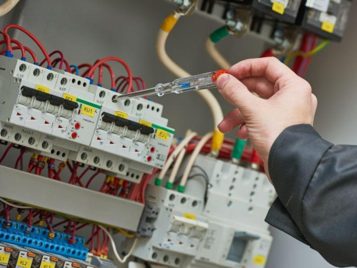 Travaux de rénovation électrique en Seine-Maritime
